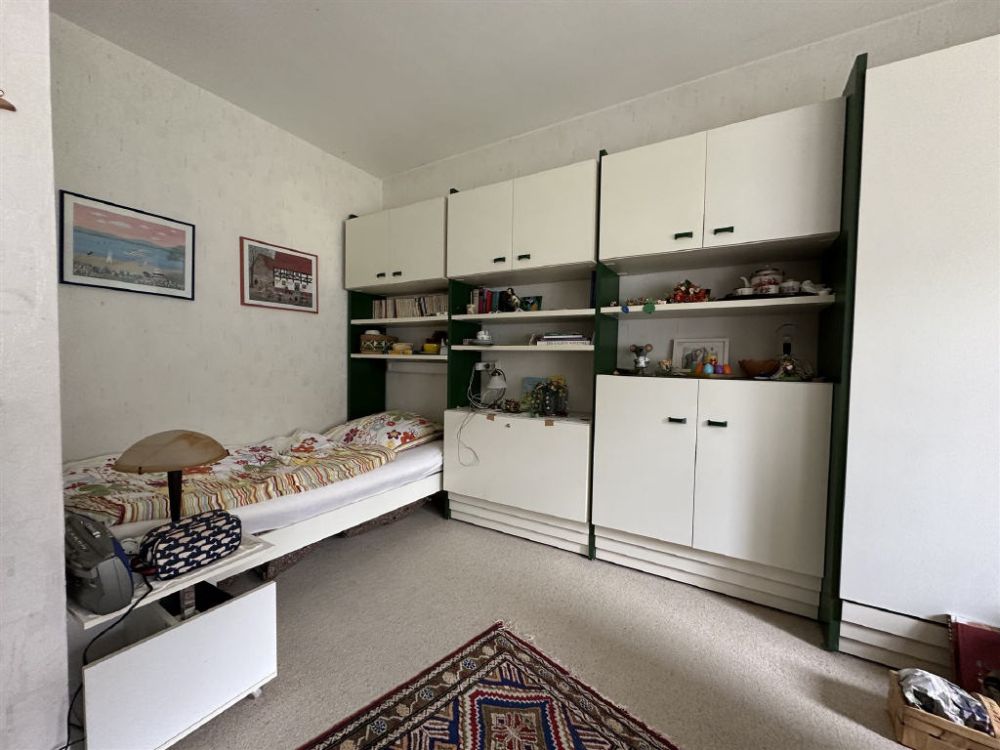 / Domizil mit Potenzial: Großzügiges Zuhause für mehrere Generationen oder zur Vermietung