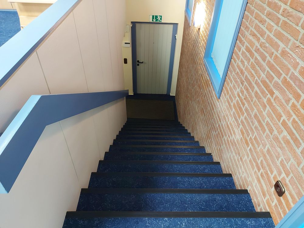 Gut durchdachtes, ehemaliges Bankgebäude mit 10 Stellplätzen