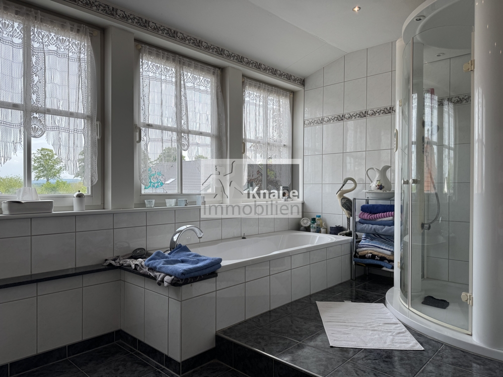 Ein Zuhause, das mehr kann: Wohnen, Arbeiten & Leben in Harmonie!