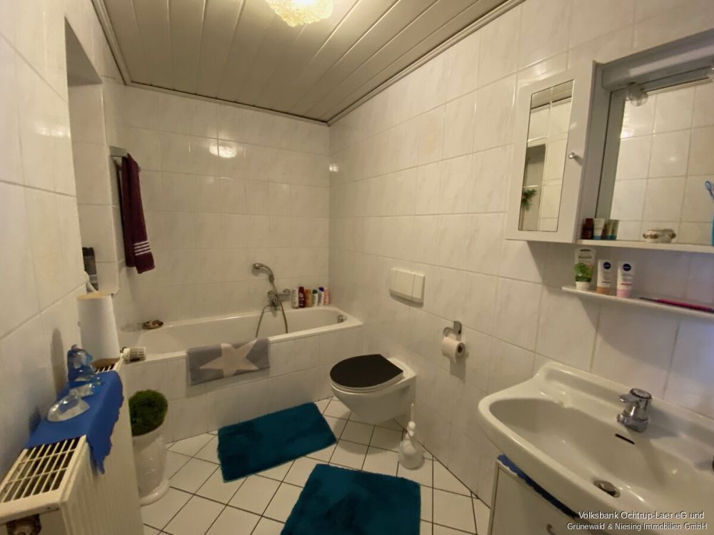 Beste Lage für die Familie mit viel Platz im Garten und im Haus!