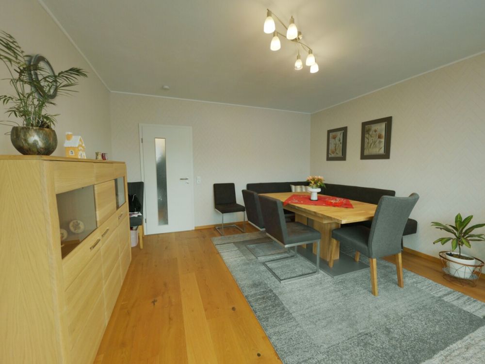 Komplett modernisierte Wohnung in begehrter Wohnlage von Ansbach! (10)