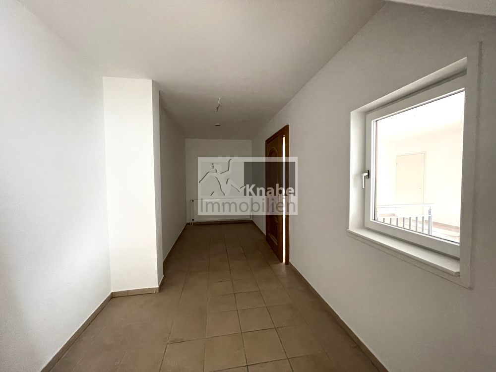 Moderne Wohnung mit Ausblick und eigenem Gartenteil!