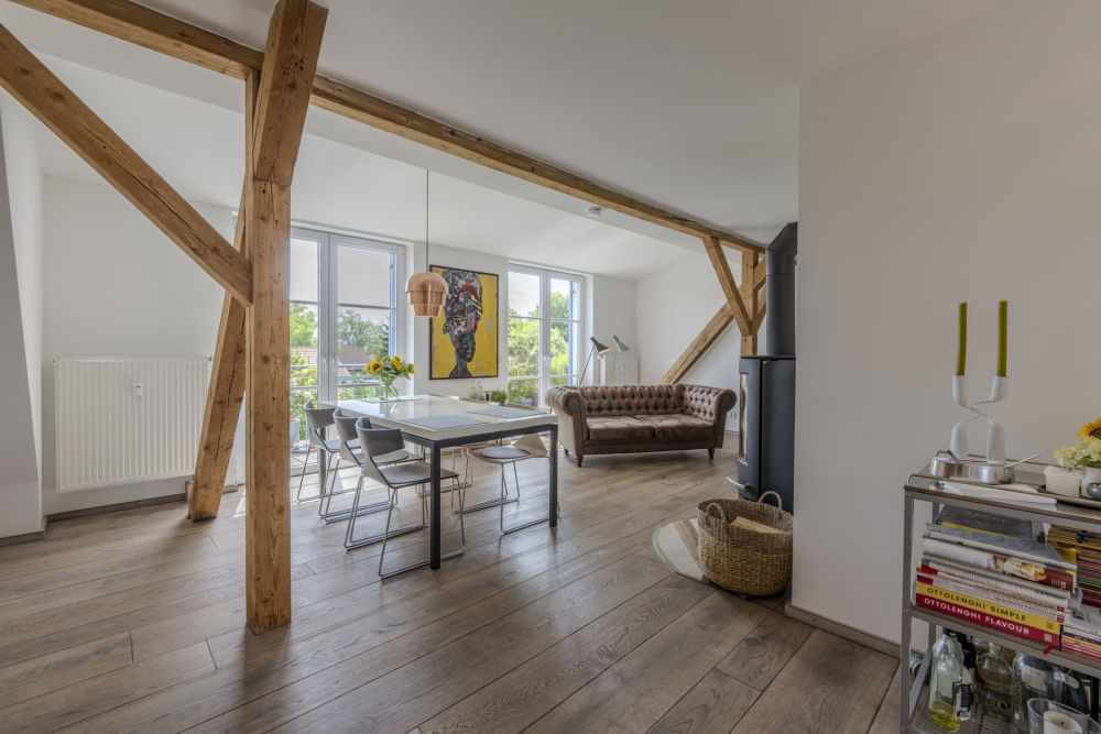 Ein Lebens(t)raum über den Dächern Weilheims