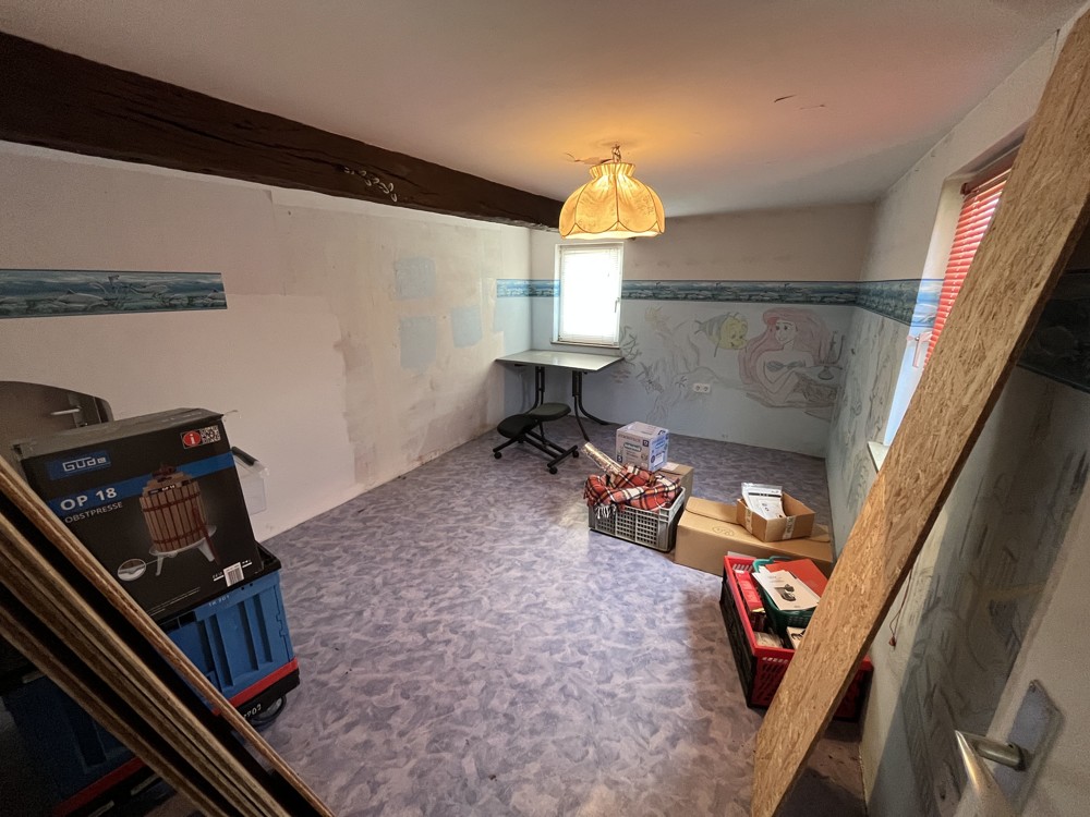 "Kleines Häuschen sucht großen Traum" - 97490 Poppenhausen-Maibach