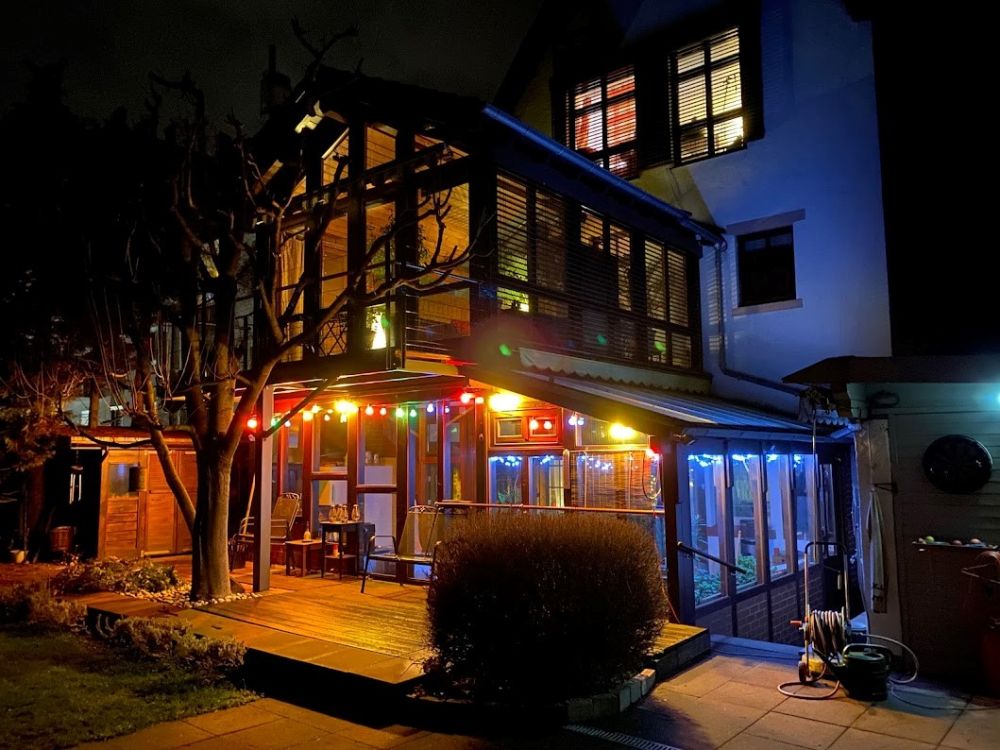 Stilvolle Altbau-Villa in Citylage mit drei Wohneinheiten – klassischer Charme trifft auf moderne Wohnqualität