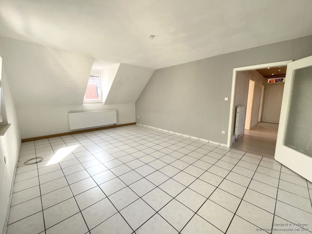 gemütliche 
4,5-Zimmer-Dachwohnung
zwischen Stadtpark & Marktplatz