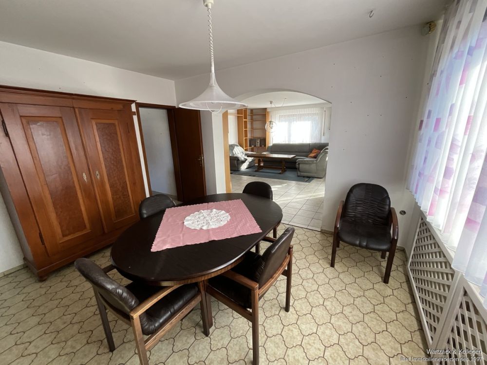 Familienschatz!
Ein- bis Zweifamilienhaus 
in Postbauer-Heng (Kemnath)