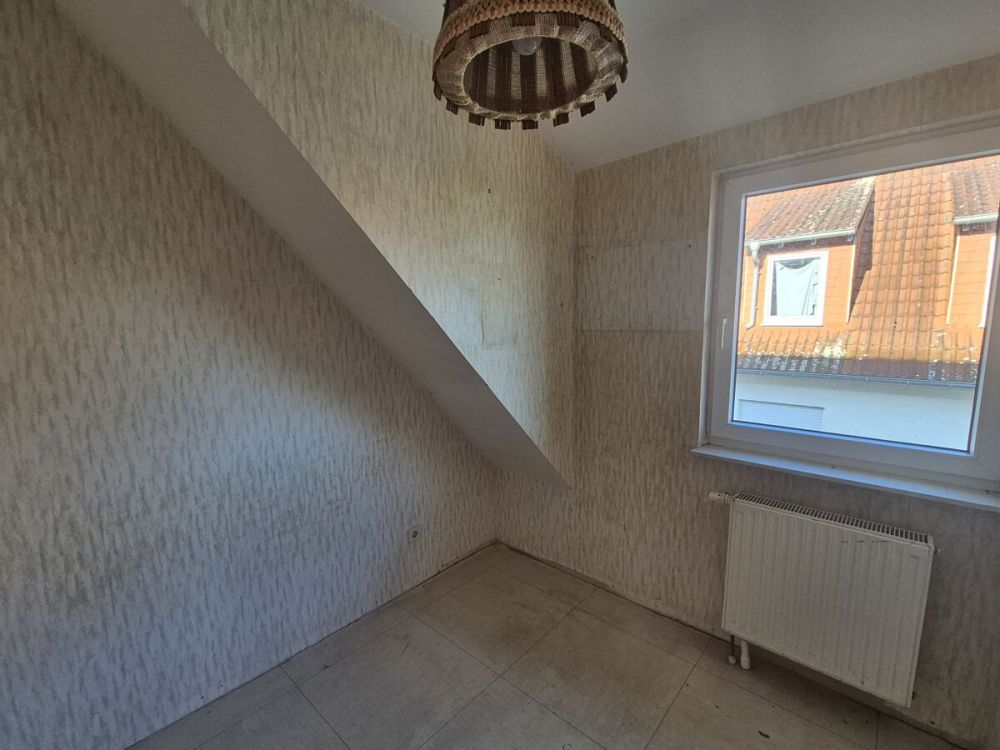 Ihr neuer Wohlfühlplatz unter dem Dach – mit Balkon und Raum für Ideen