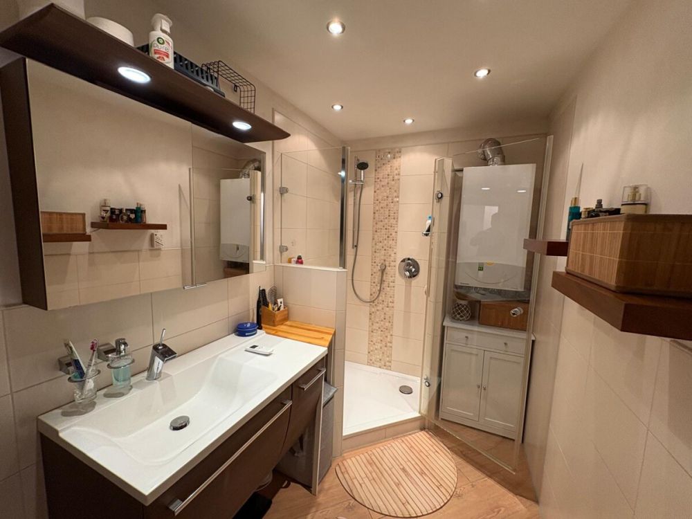 Moderne und gepflegte Split-Level-Wohnung in Bensberg