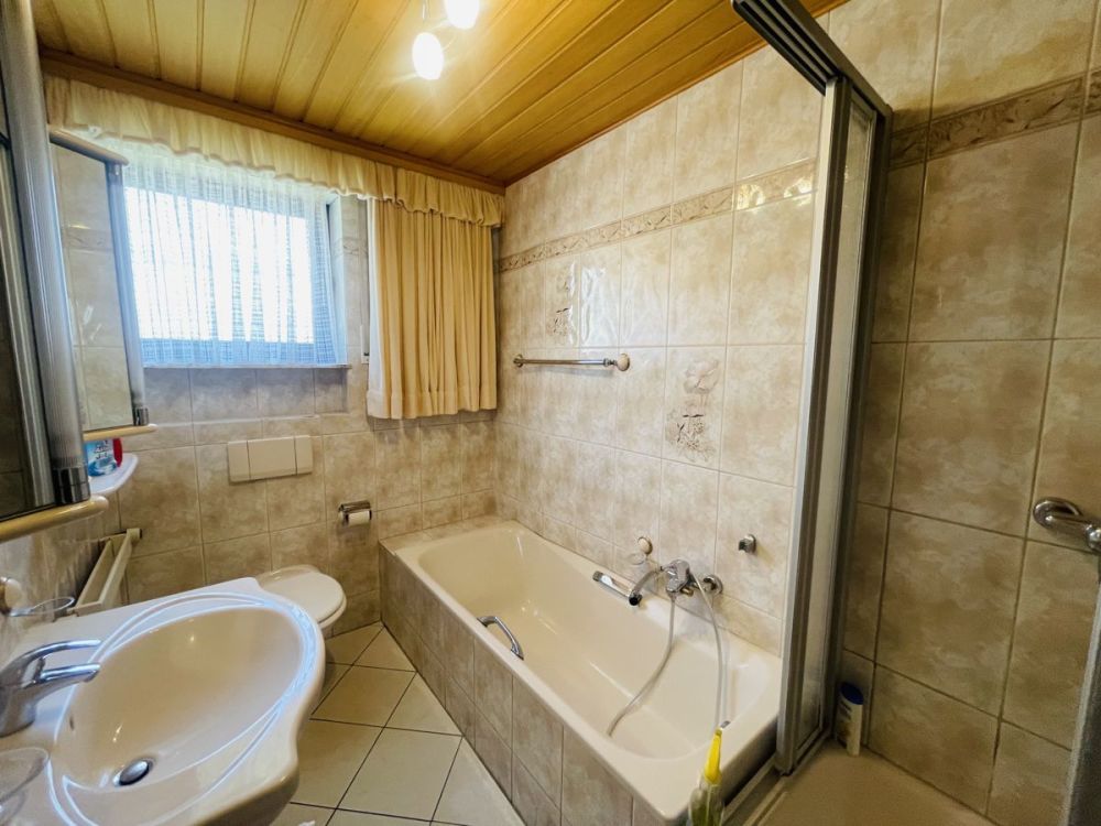 Freistehendes Einfamilienhaus                - Sprendlingen - Gute Lage