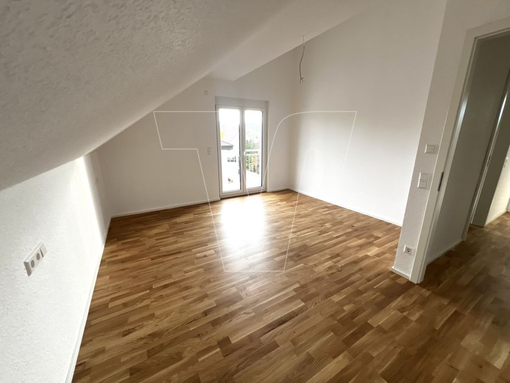 Sonnige 3 Zimmerwohnung mit großem Balkon