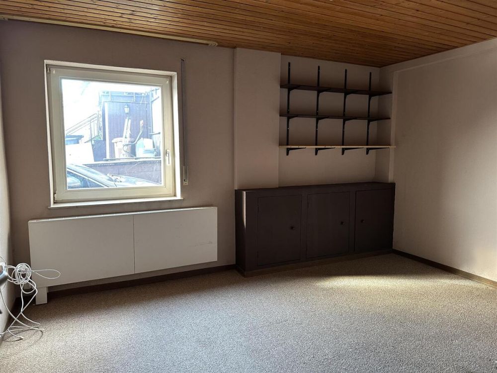 Büro Kellergeschoss