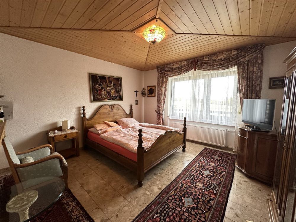 Tolles Einfamilienhaus mit schönem Grundstück!