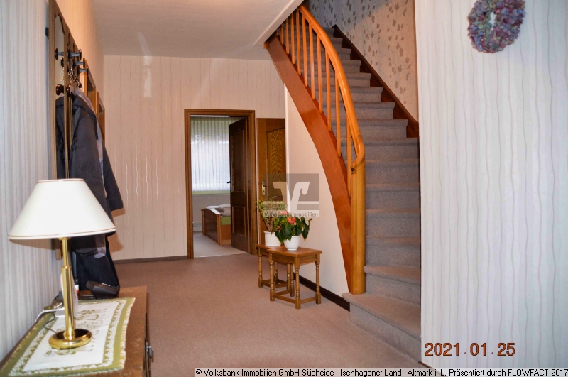 *** GROSSES HAUS - GEPFLEGT - GROSSER GARTEN - GARAGE ***