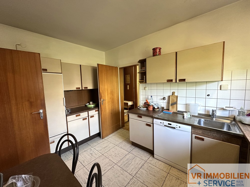 Ihr Eigenheim im Grünen- Wohnhaus mit Doppelgarage und Garten in 97616 Bad Neustadt/S.