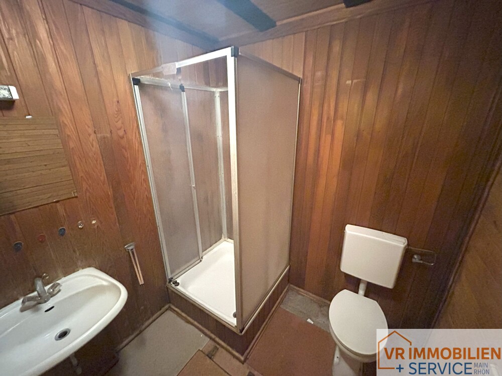 Ein Haus seiner Zeit voraus! – Einfamilienhaus in Blockbauweise in 97647 Nordheim v.d. Rhön!