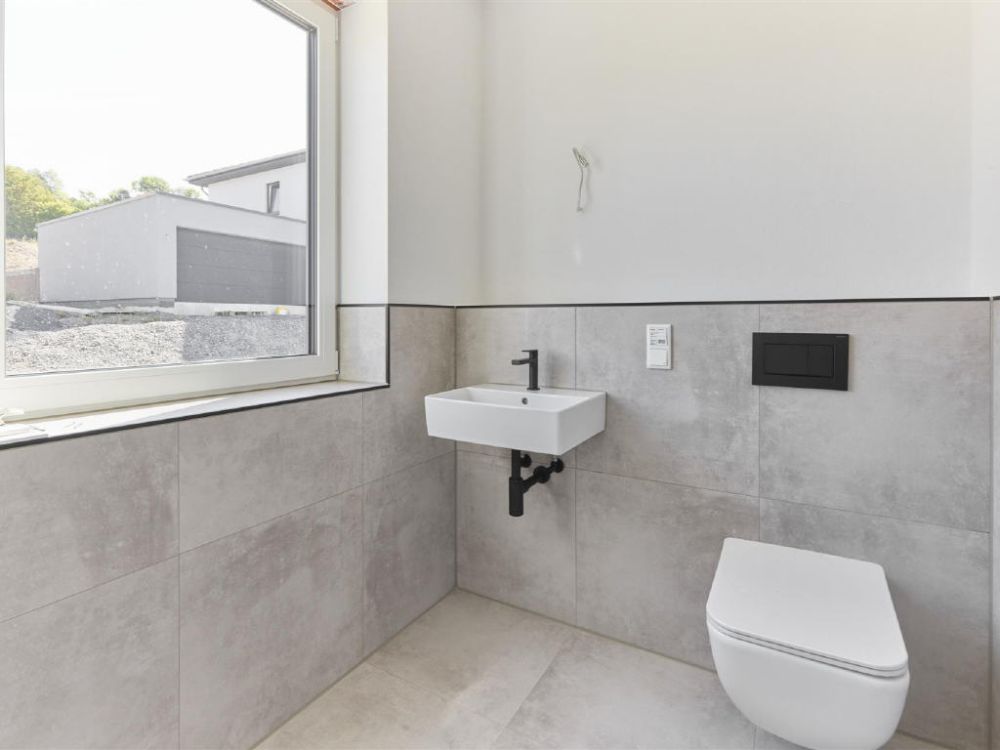 / Exklusive Doppelhaushälfte-
nur noch die rechte Seite verfügbar!