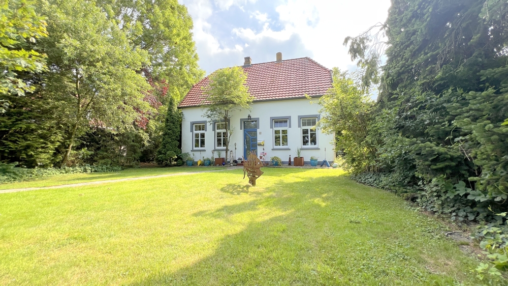 Teilmodernisiertes Wohnhaus in Jade-Schweiburg mit optionalem Bauplatz – Nähe Nordseeküste/Jadebusen