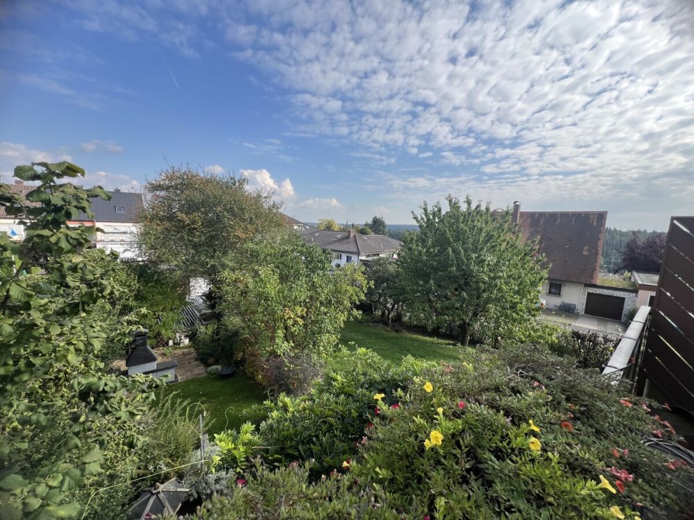 Hier wohnen Sie mit Ihrer Familie ruhig und idyllisch und sind Ruck-zuck in der Stadt! (11)