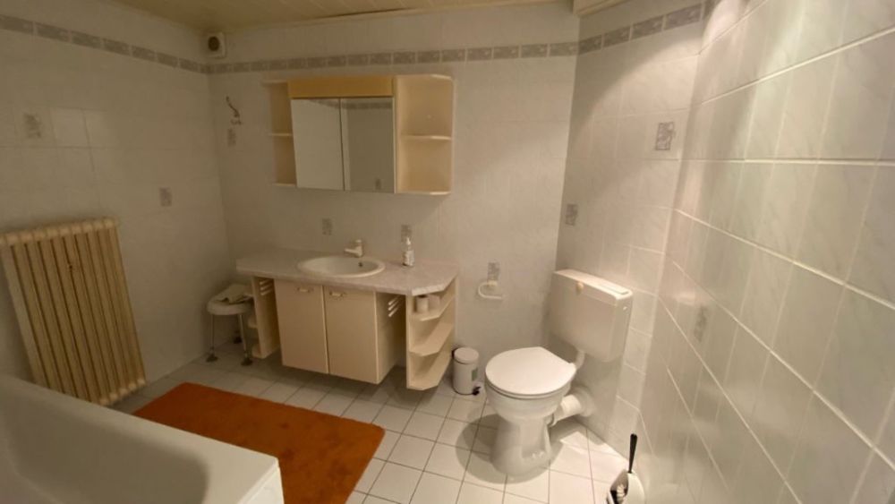 Einfamilienhaus mit Einliegerwohnung in ruhiger Ortslage