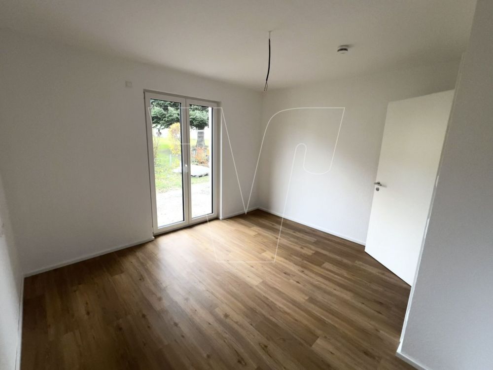 Großzügige barrierefreie Neubau-Wohnung mit Terrasse