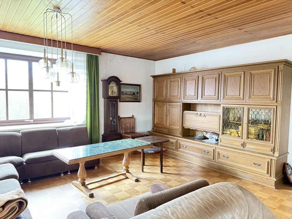 Individualisten aufgepasst – Historisches Anwesen mit vielfältigen Nutzungsmöglichkeiten in Thumsenreuth!