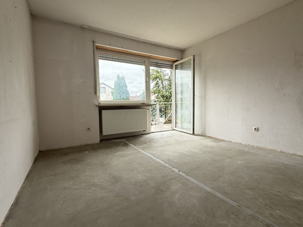 Freistehendes Einfamilienhaus in Weiden - Ost