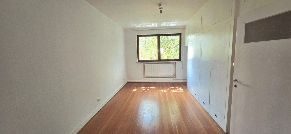 Haus & Loft, Nebengebäude & Hof, Arbeiten & Wohnen im einzigartigen Gebäudekomplex FfM Alt-Griesheim