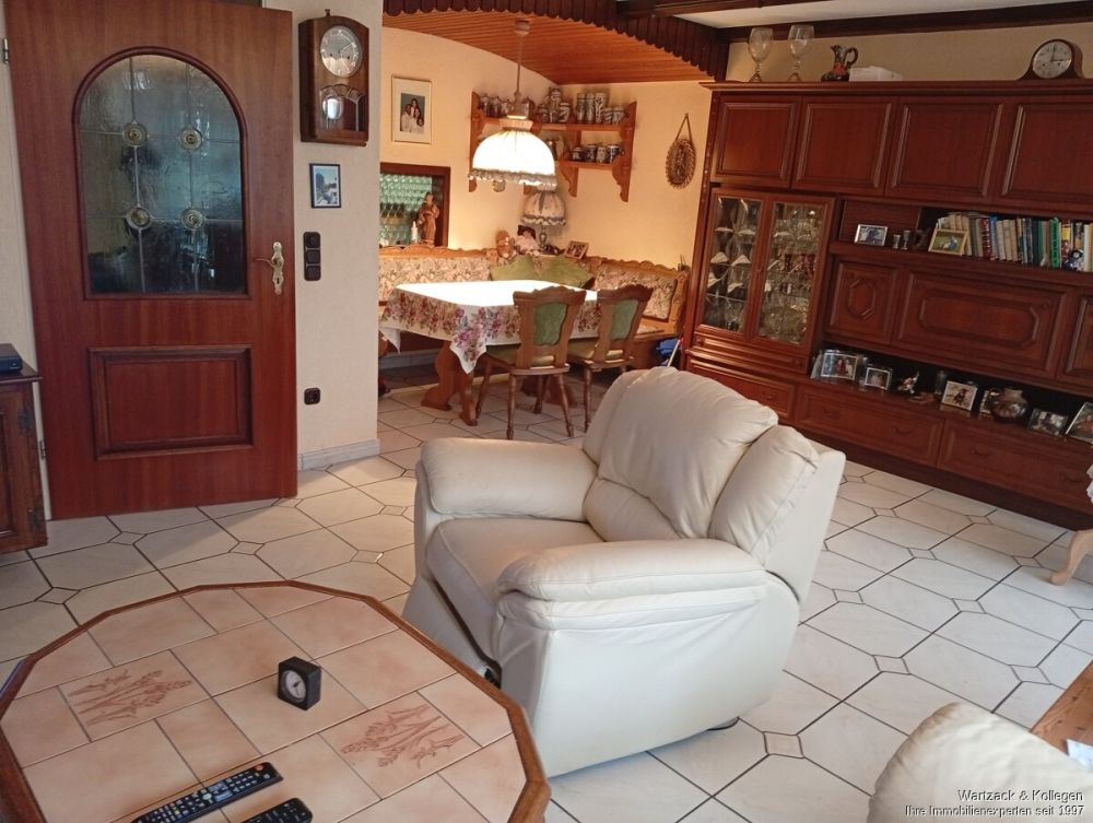 Wohnzimmer mit Essecke