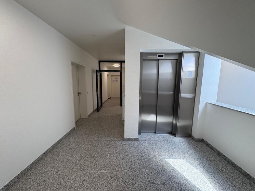 Penthouse mit Weitblick – 4 Zimmer, Loggia und großer Dachterrasse