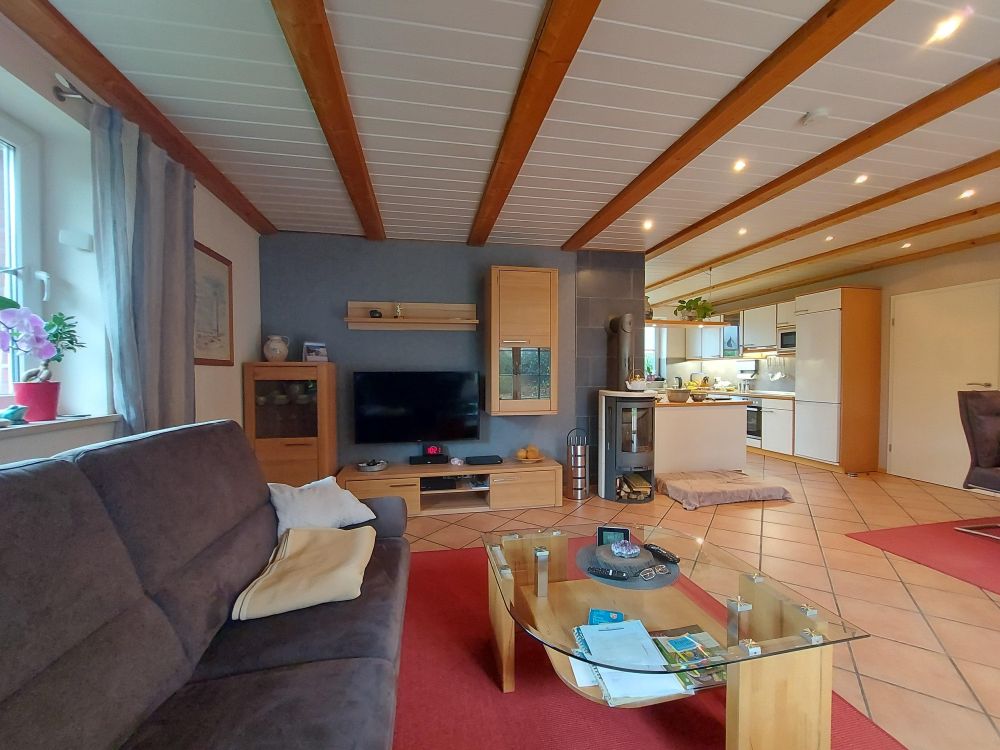 Sehr schönes Einfamilienhaus in der Nähe zum Nord-Ostsee-Kanal mit Wintergarten und Carport