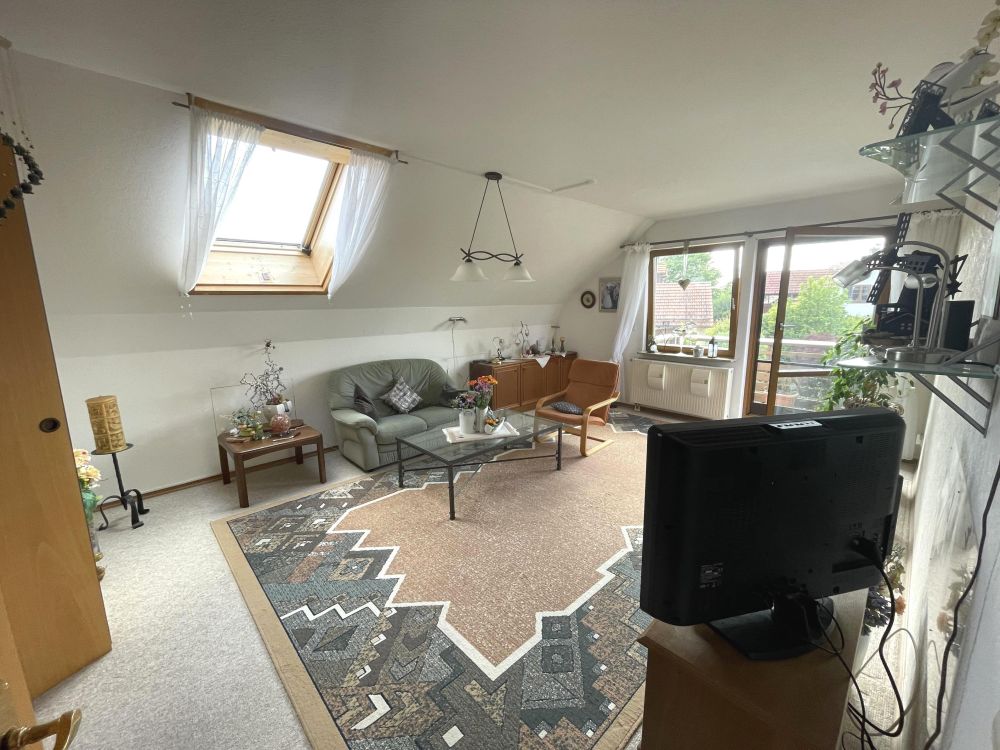 ZWEIFAMILIENHAUS + SOUTERRAIN IN DÖSINGEN