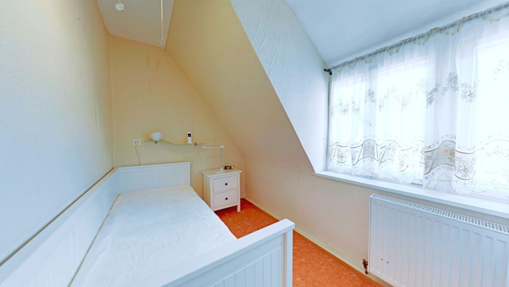 Das Wohnhaus mit Gaststätte bietet enormes Umbaupotential für Ihr Eigenheim in Schwabach-Wolkersdorf!