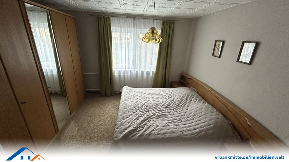 Gepflegtes Einfamilienhaus - auch als Mehrgenerationenhaus geeignet!