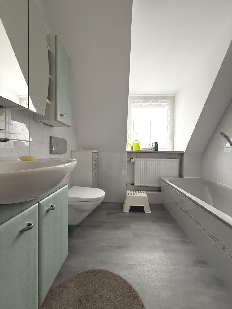 Modernisiertes Einfamilienhaus in Graben - viel Platz, hochwertige Ausstattung und großer Garten!