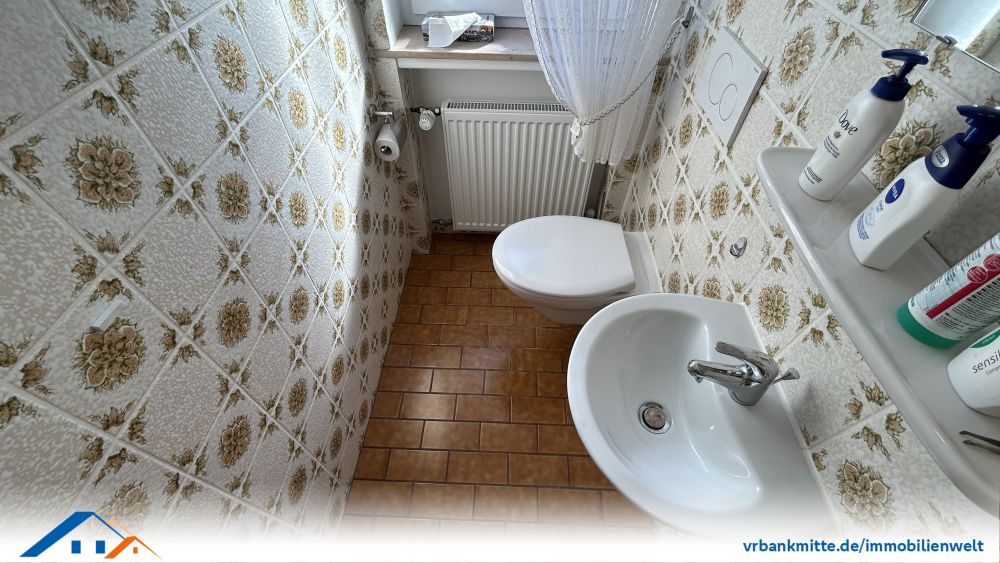 Charmantes Wohnhaus mit großzügigem Grundstück und vielseitiger Scheune