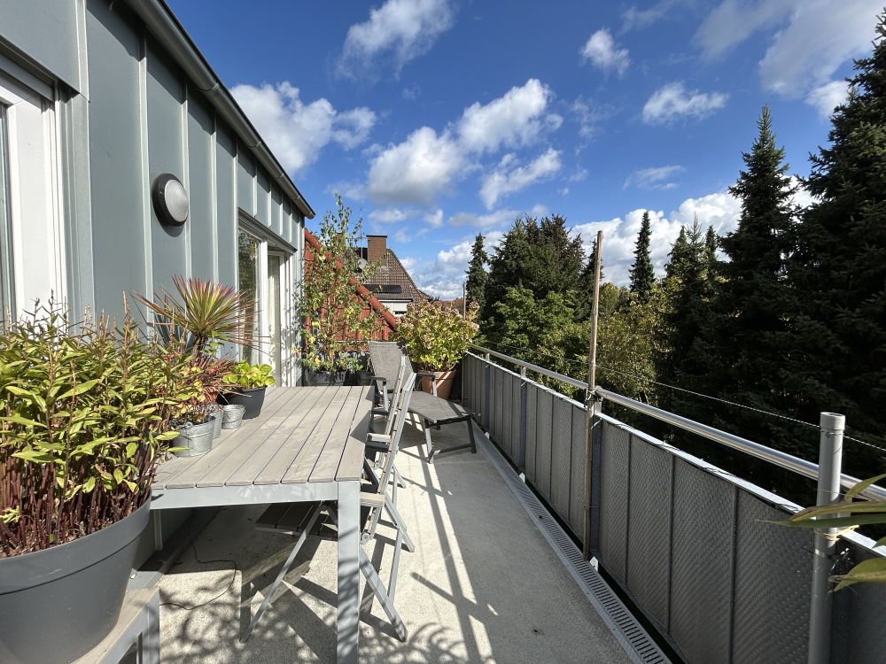 Design trifft Lage: Hochwertige Mansardenwohnung im begehrten Schlachthofviertel! (11)