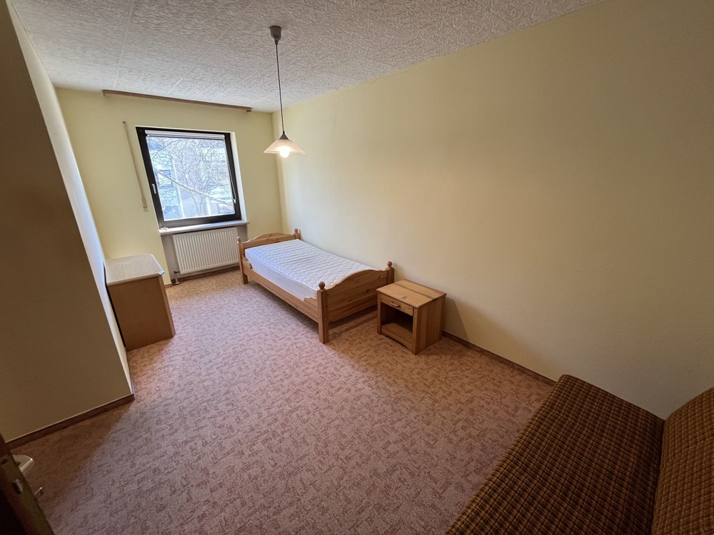 Platz für Ihre Ideen: Familienfreundliches Reihenhaus mit Garten & Garage - 97422 Schweinfurt