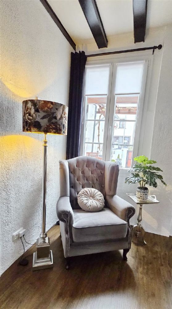 Ehemaliges  Weingut mit Charme! Hochwertig u. umfassend modernisiert!