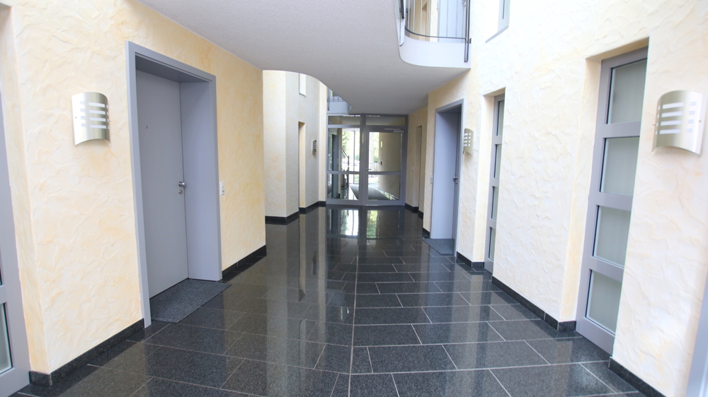 Exklusive 3-Zimmer-Wohnung mit 2 Balkonen und TG-Stellplatz in unmittelbarer Nähe zum Zw'ahner Meer