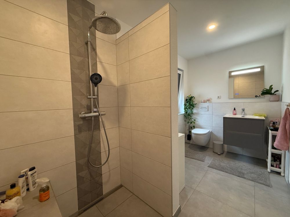 Möchten Sie neu bauen? Warum nicht gleich kaufen?  Wunderschönes Einfamilienhaus in Kirchenthumbach