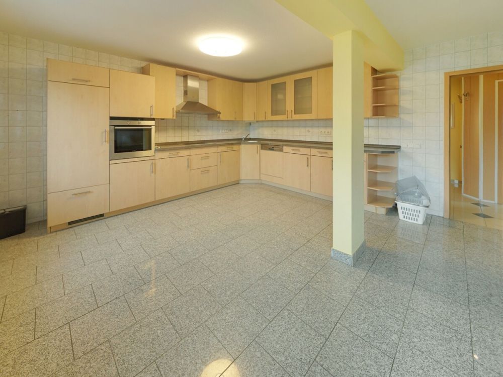 Großzügiges Wohnen für die Mehrgenerationenfamilie oder Kapitalanlage mit Wertsteigerungspotential - hier wird beides möglich! (11)