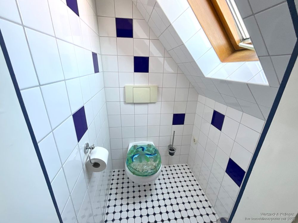 Interessante Kapitalanlage - Doppelhaus mit 2 Wohnungen und einer Doppelhaushälfte in Büchenbach