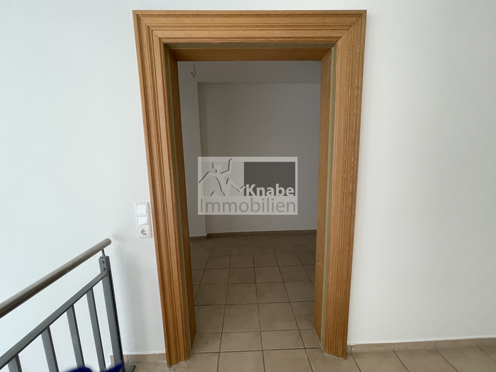 Moderne Wohnung mit Ausblick und eigenem Gartenteil!