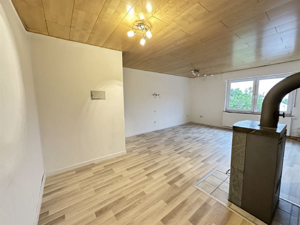 Vollständig Renovierte Doppelhaushälfte in Lingerhahn!