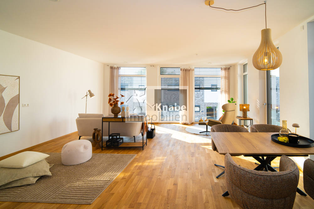 moderner Wohn- und Kochbereich (Einrichtungsbeispiel)