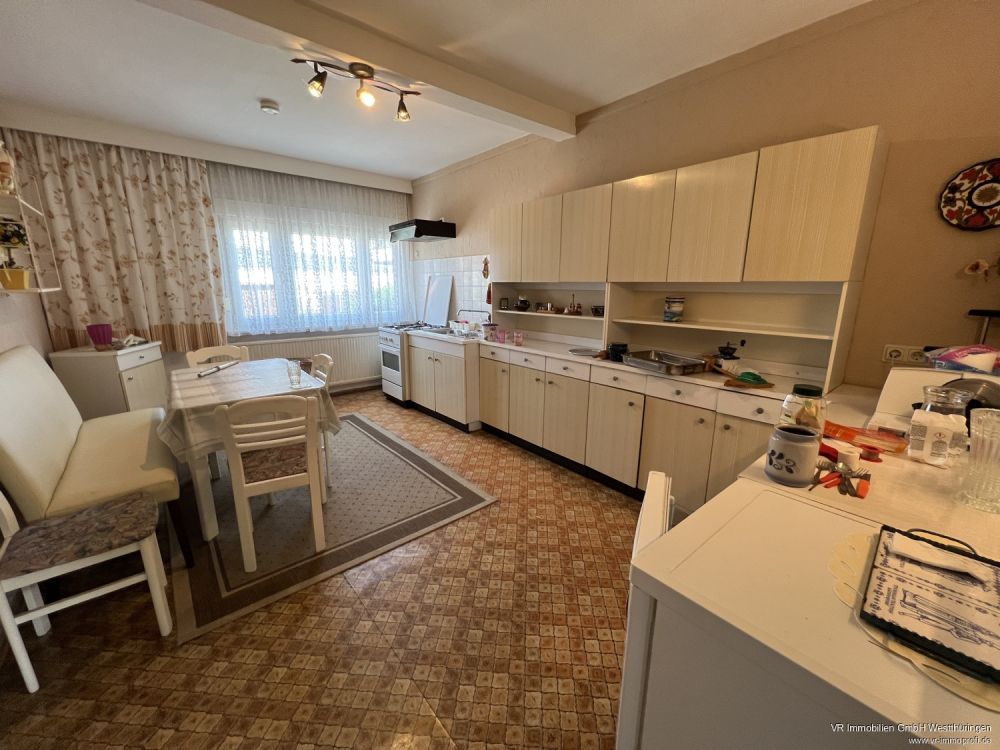 Großes Haus für kleines Geld im schönen Großvargula!