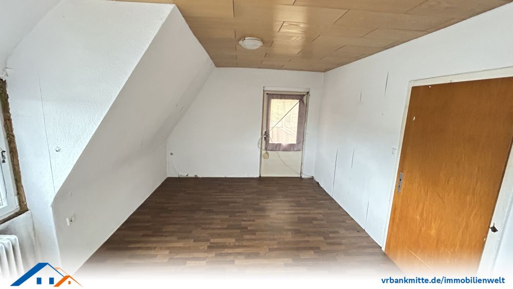 Einfamilienhaus mit schönem Grundstück und Potenzial – ein Projekt für Handwerker