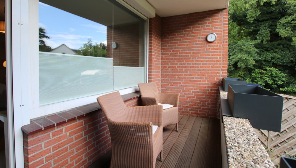 Kapitalanlage! Modernisierte Ferienwohnung mit Loggia & Stellplatz in zentraler Lage von Bad Zw'ahn