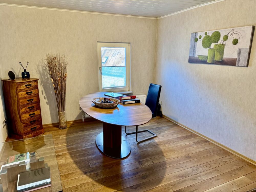 Wunderschönes Altstadthaus
zentral, idyllisch und mit außergewöhnlich viel Platz